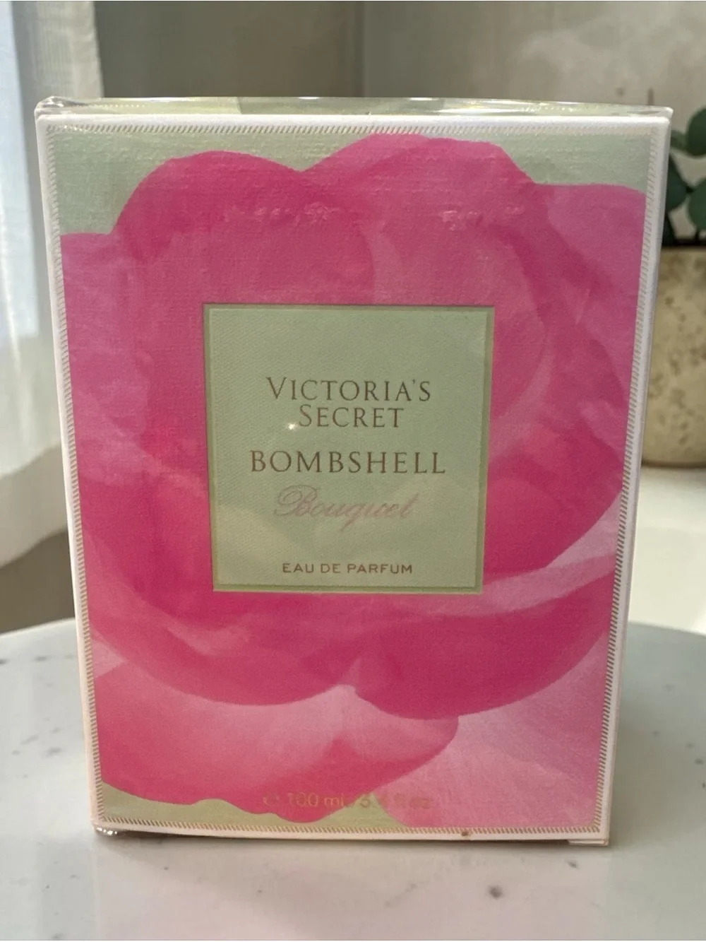 NWT Victoria's Secret Bombshell Bouquet